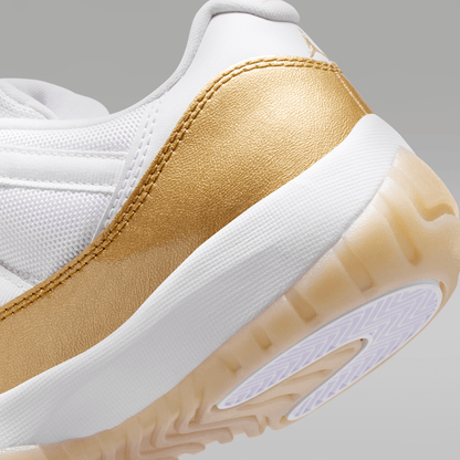 White/Team Gold/Metallic Gold 3