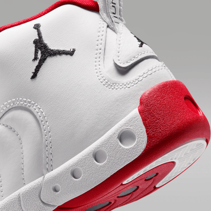 White/True Red/Metallic Silver/Black 2
