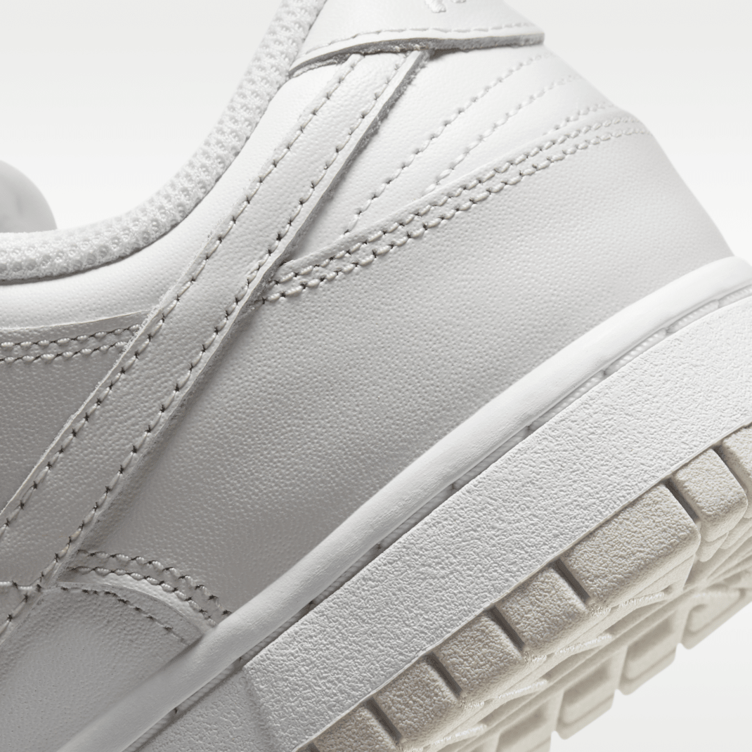 White/White/Photon Dust
