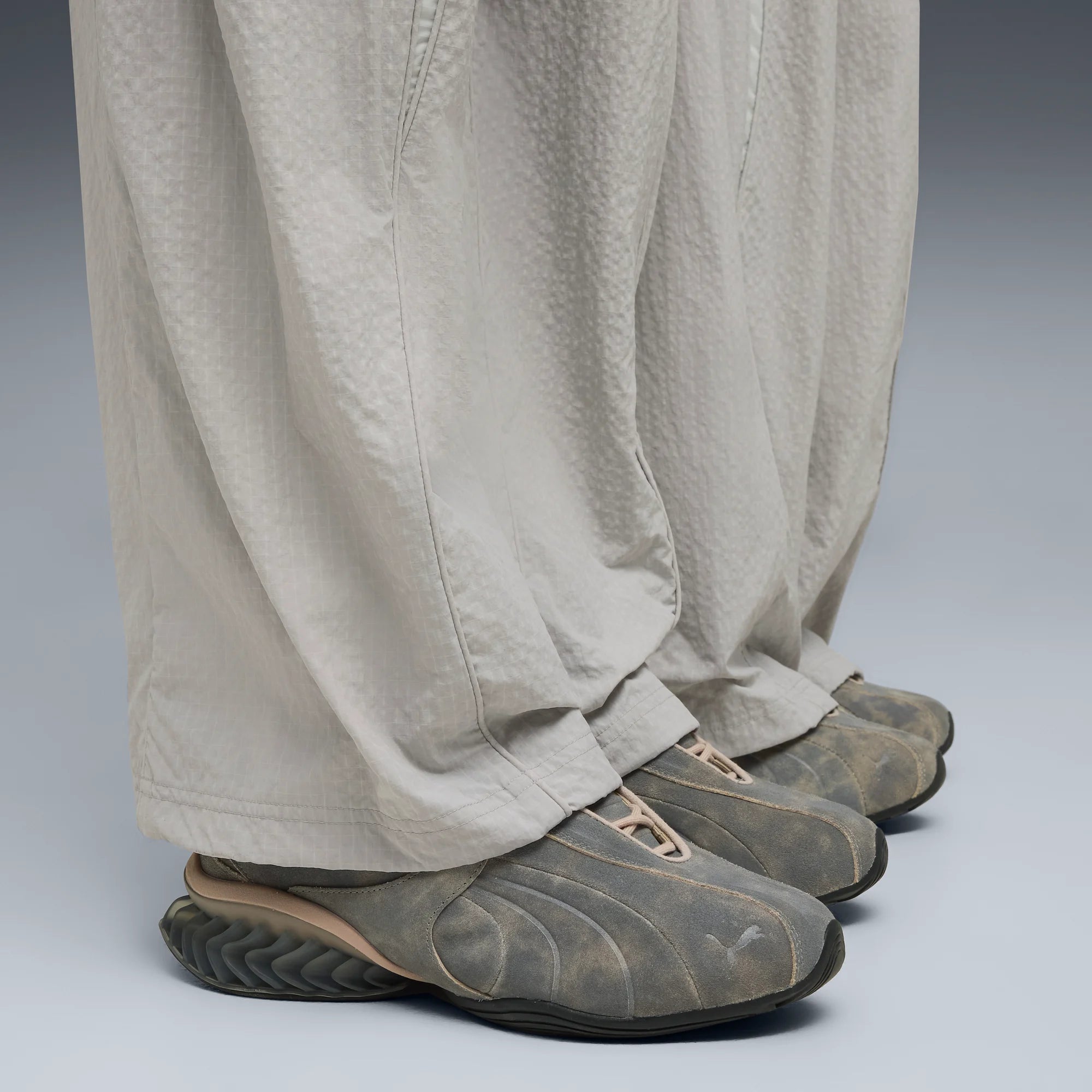 Oak Branch-Flat Dark Gray
