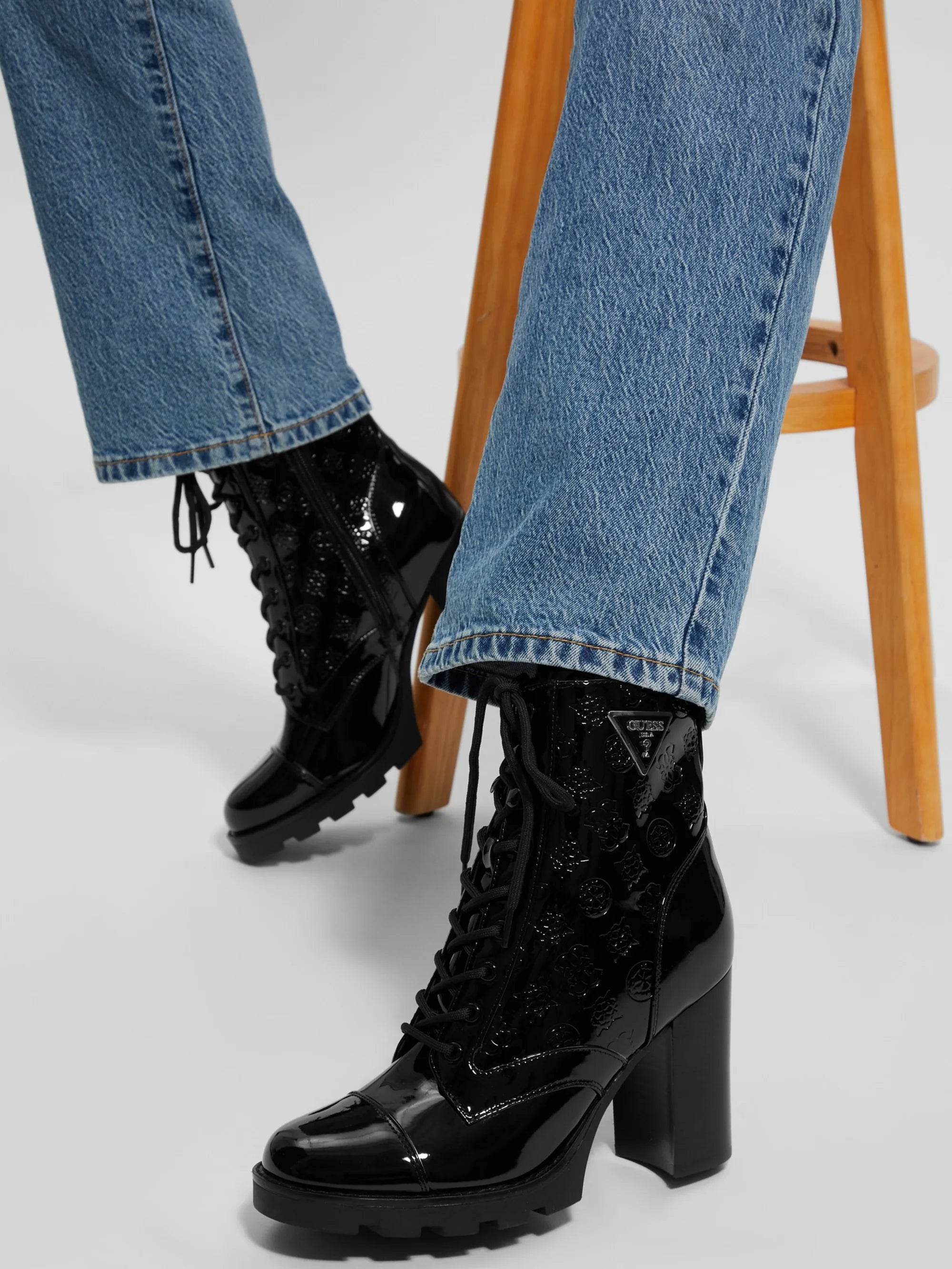 Black 004