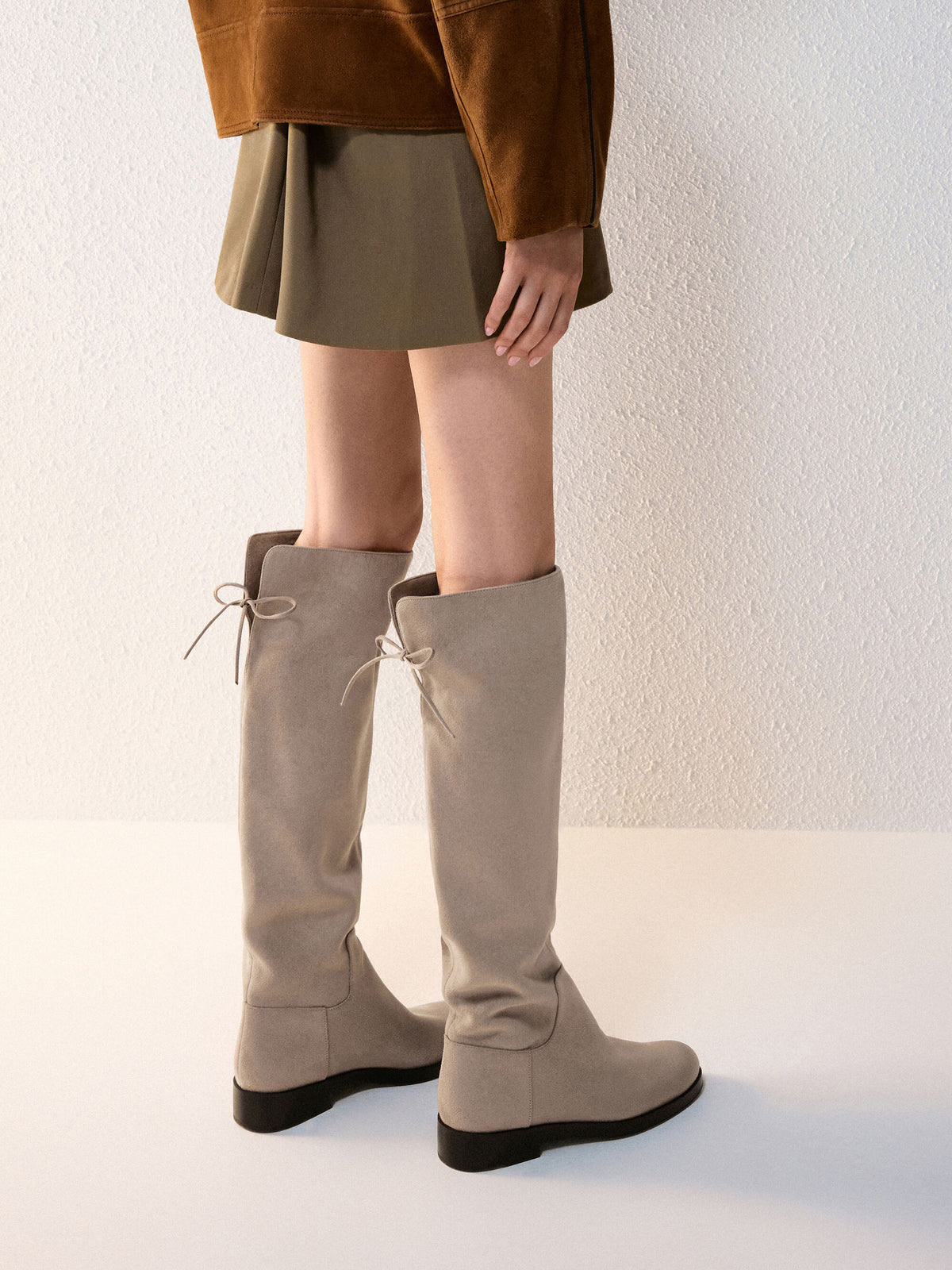 Taupe