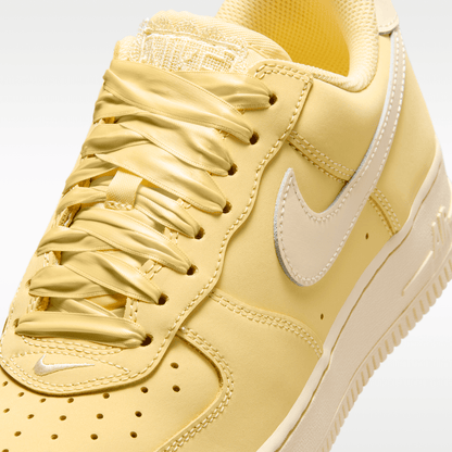 Soft Yellow/Soft Yellow/Sunbleach