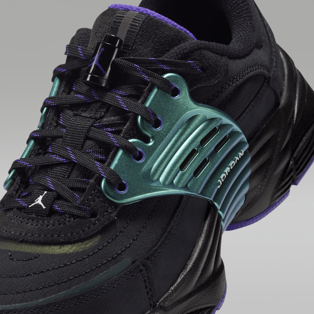 Black/Dark Concord/White/Multi-Color