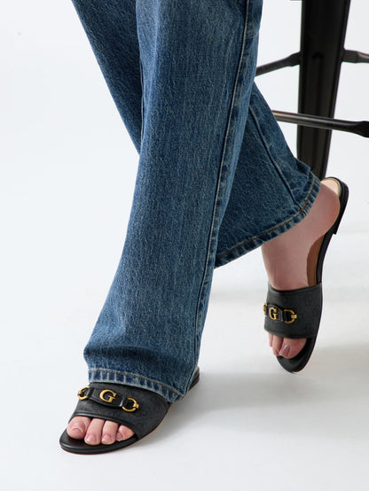 Black 001