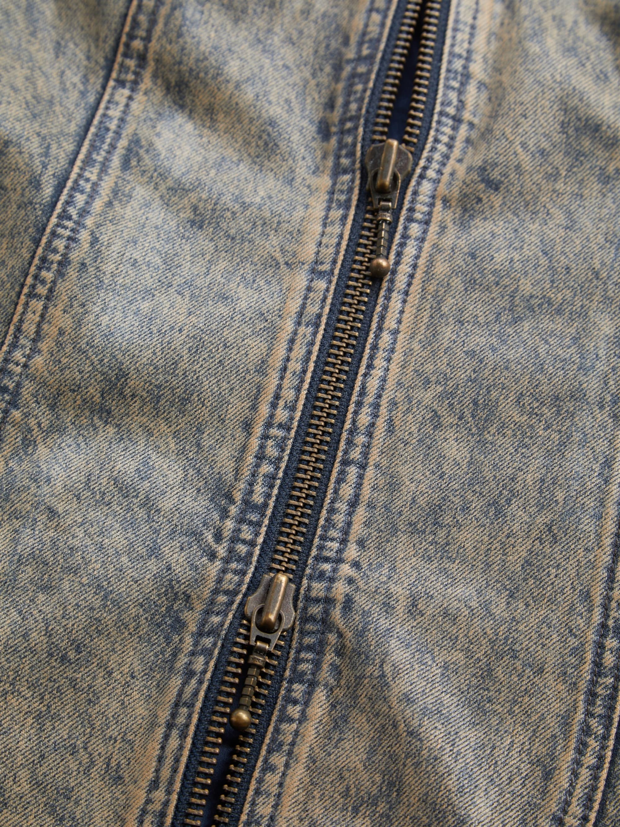 Gusa Coated Heavy Stained