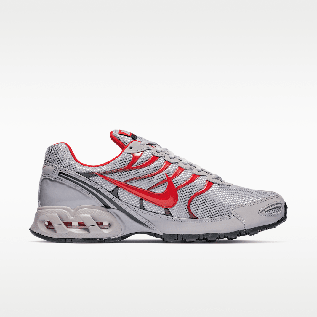 Atmosphere Grey/Black/University Red