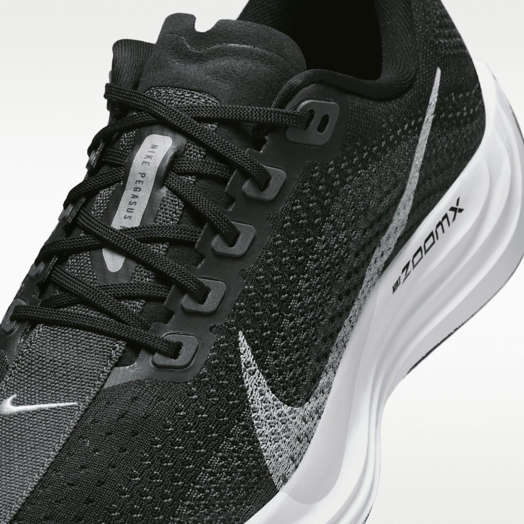 Black/Anthracite/White/Pure Platinum