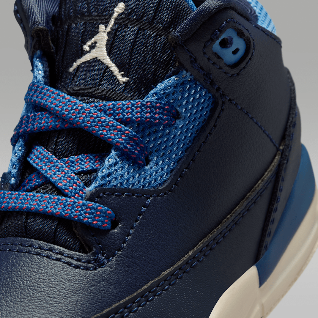 Obsidian/Track Red/Chalk/Chalk