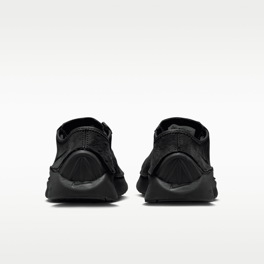 Black/Black/Black