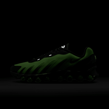 Black/Green Strike/Volt/Black