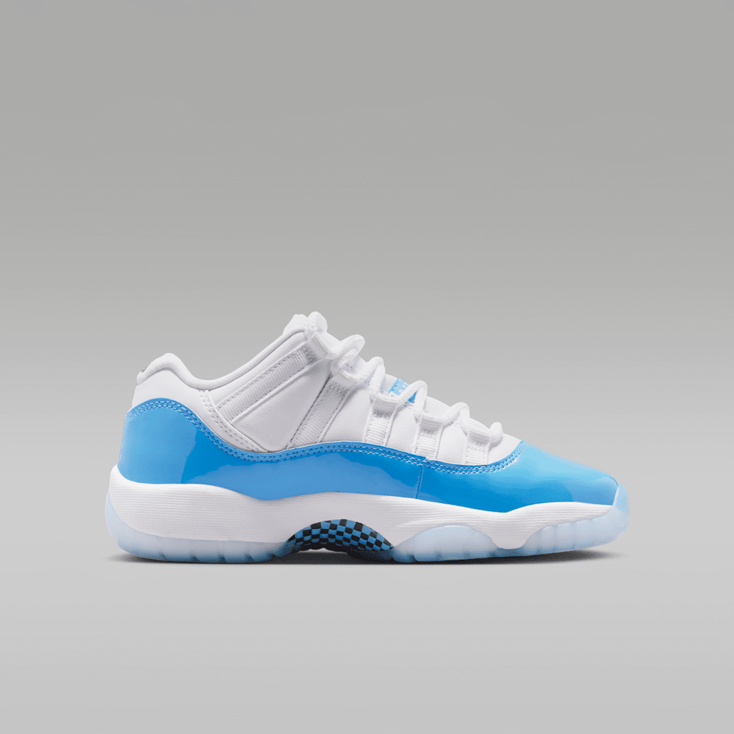 White/Black/University Blue 3