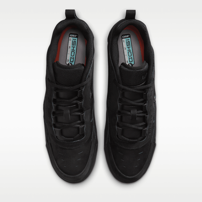 Black/Black/Black/Black