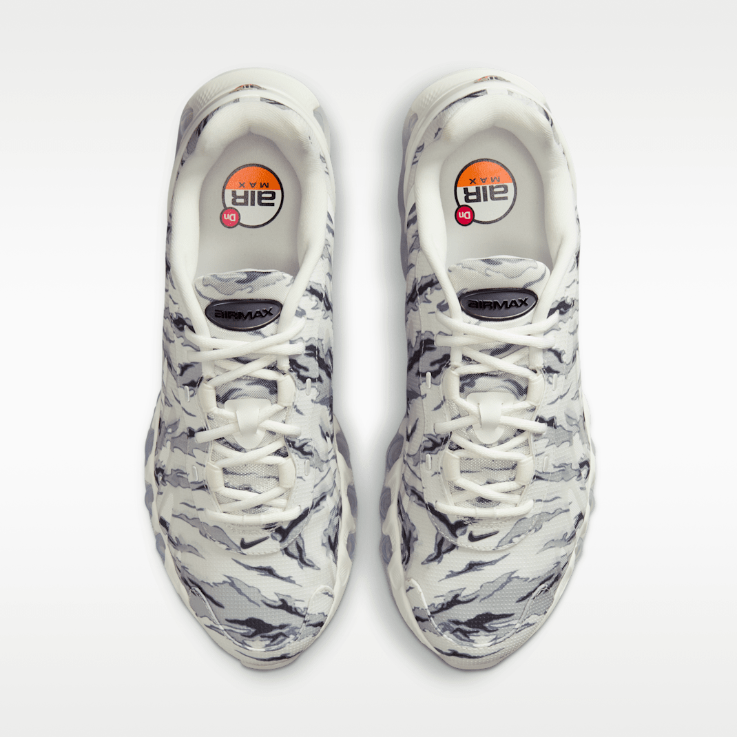Summit White/Cool Grey/Light Smoke Grey/Dark Smoke Grey