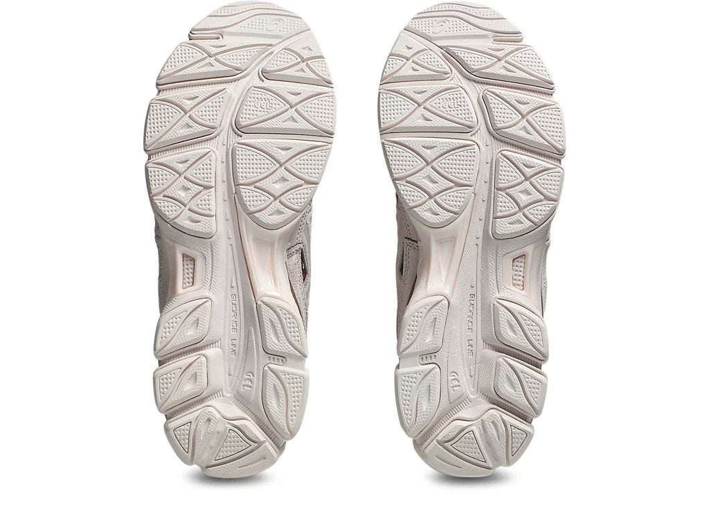 Mineral Beige/Mineral Beige