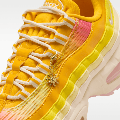 University Gold/Pink Foam/Soft Yellow/Coconut Milk