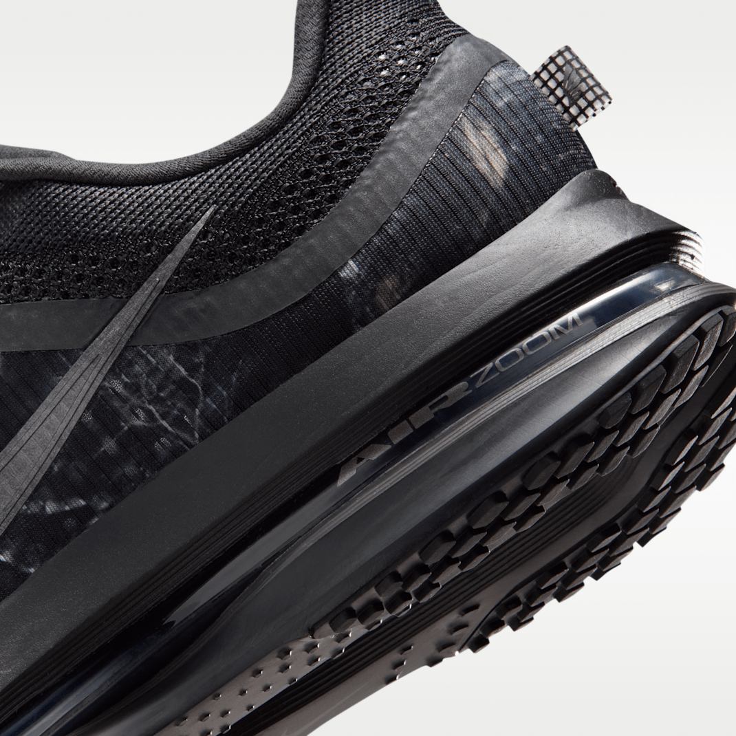 Off Noir/Black/Iron Grey/Metallic Dark Grey