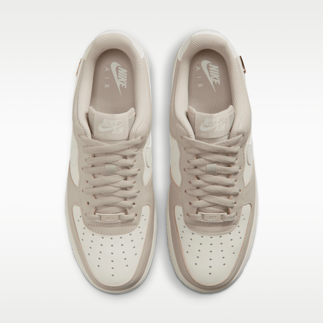 Cream II/Metallic Gold/Sail