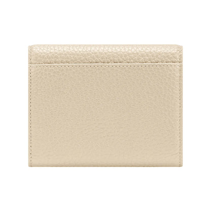 Macadamia White