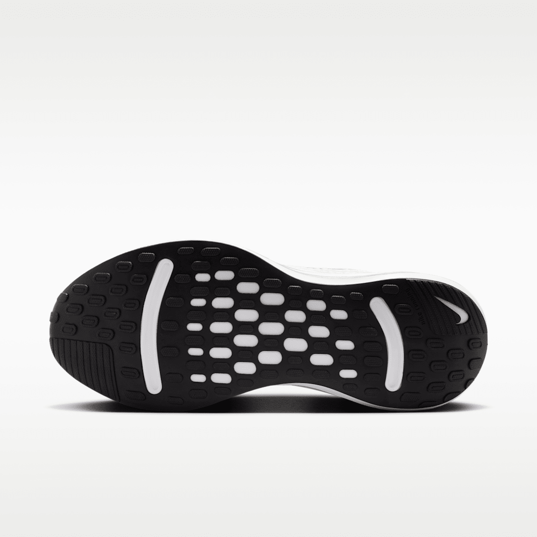 White/Black/Ashen Slate/Metallic Silver