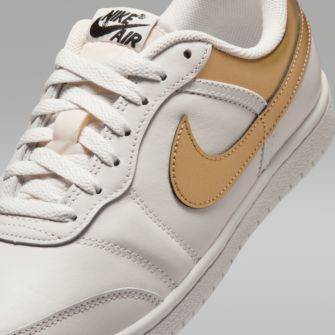 Swan/Black/Metallic Gold