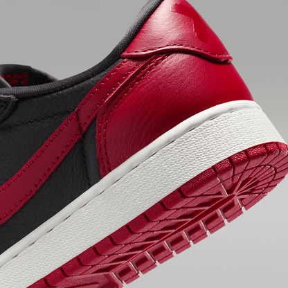 Black/Varsity Red/Summit White/Black 3
