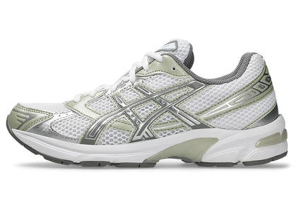White/Dried Leaf Green