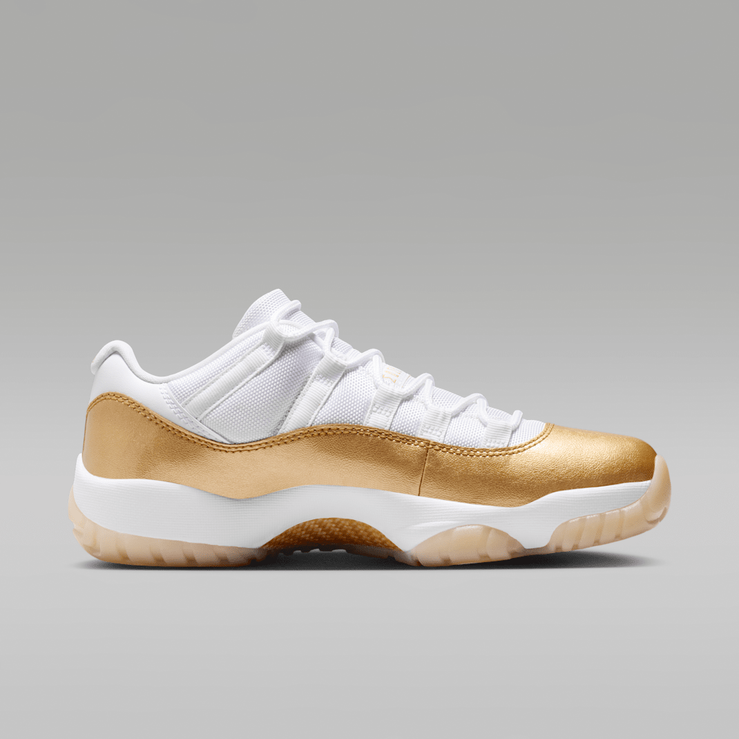 White/Team Gold/Metallic Gold 3