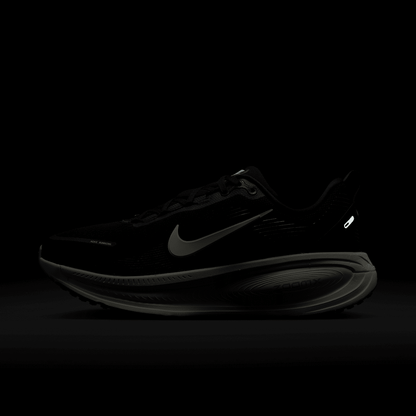 Black/Coconut Milk/Light Iron Ore/Summit White 2