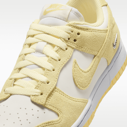 Sail/White/Metallic Silver/Soft Yellow