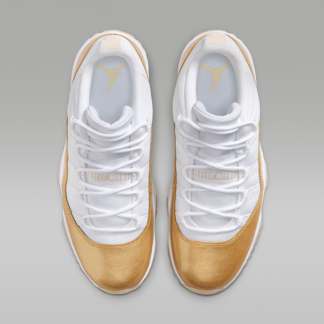 White/Team Gold/Metallic Gold 3