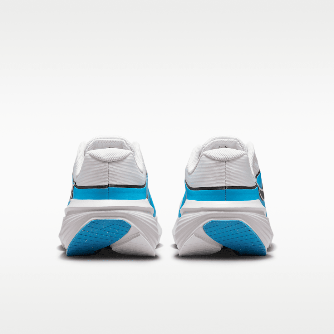 Off White/Light Current Blue/Vast Grey/Black