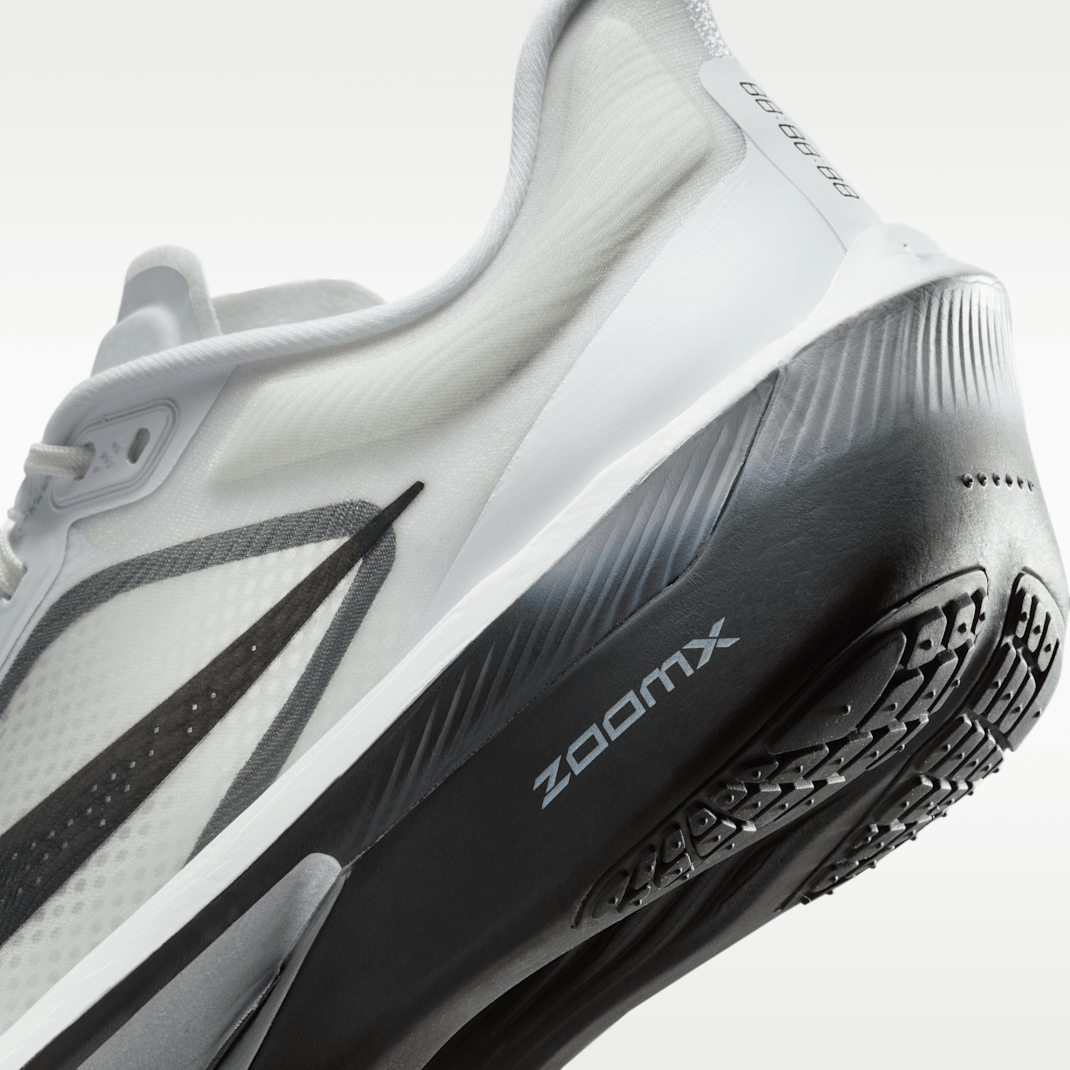 White/Smoke Grey/Metallic Silver/Black