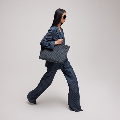 denim azul oscuro con GG