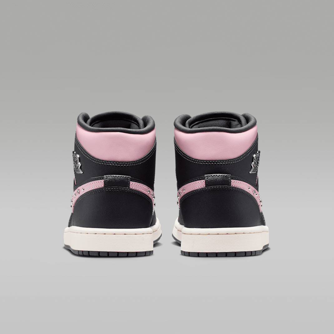 Anthracite/Iced Carmine/Coconut Milk/Metallic Silver