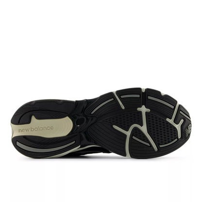 Black With Shadow Grey And Sea Salt