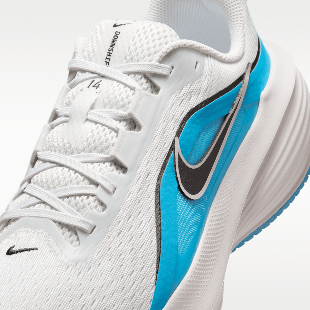 Off White/Light Current Blue/Vast Grey/Black