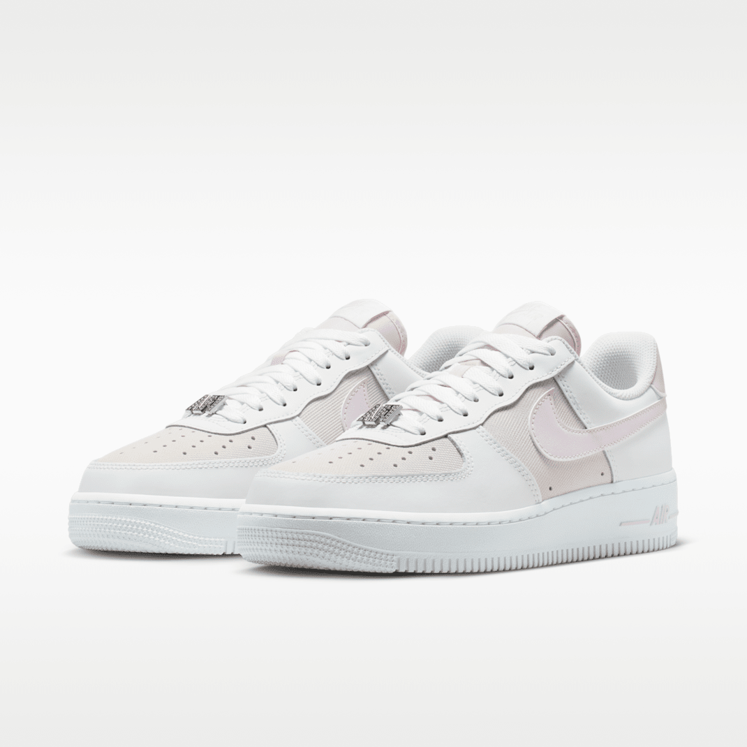 White/Metallic Silver/Bleached Lilac