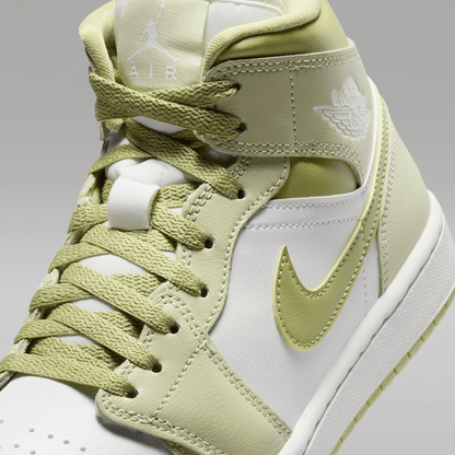 Olive Aura/Lawn/Coconut Milk/Sail