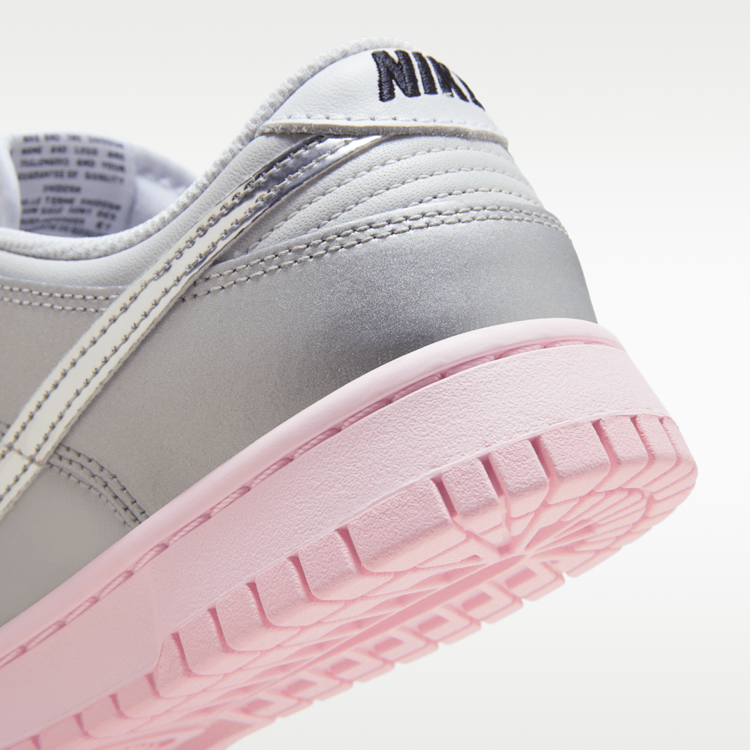 Photon Dust/Pink Foam/Medium Soft Pink/Metallic Silver