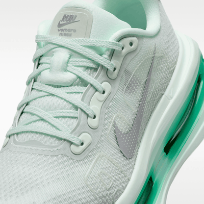 Barely Green/Light Silver/Sea Glass/Metallic Silver