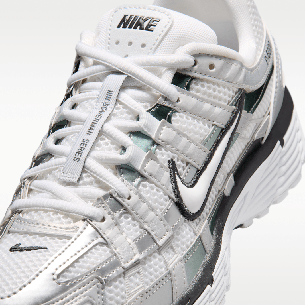 White/Off White/Dark Smoke Grey/White