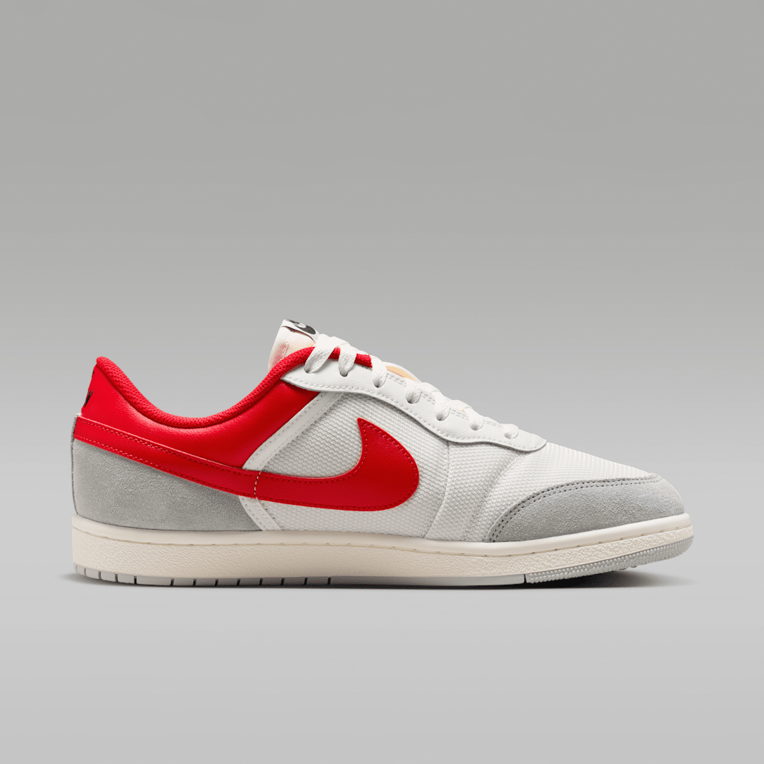 Summit White/University Red/Light Smoke Grey/Black