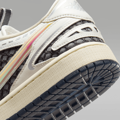 Sail/Coconut Milk/Anthracite/Metallic Silver