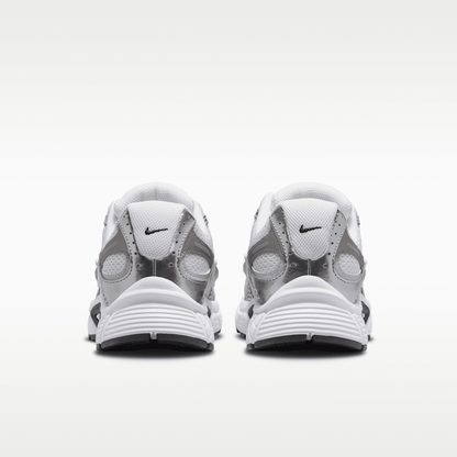 White/Vast Grey/Metallic Silver/Black