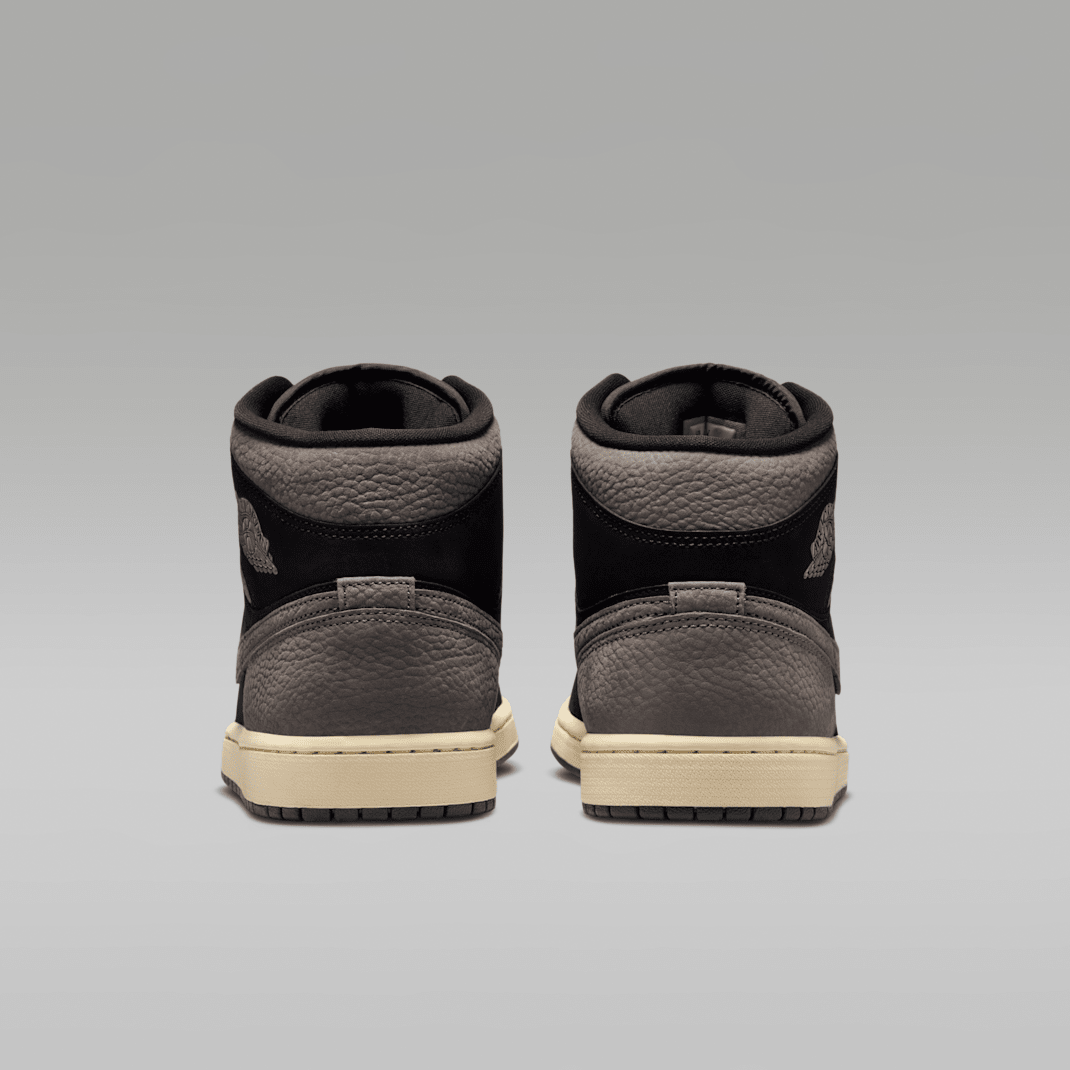 Black/Light Wild Mango/Olive Grey