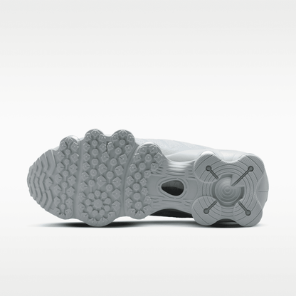 Pure Platinum/Metallic Silver