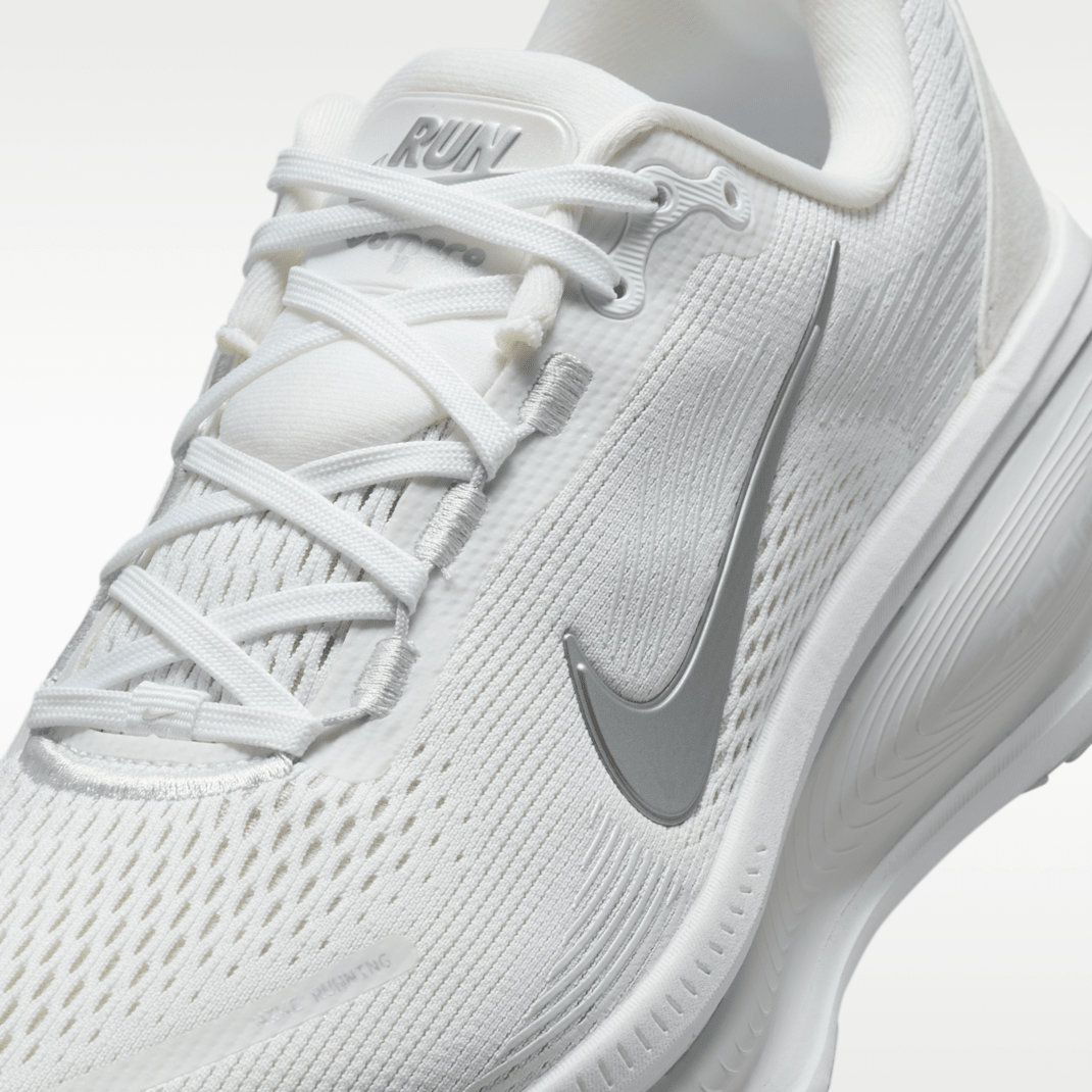 White/Photon Dust/Summit White/Metallic Silver