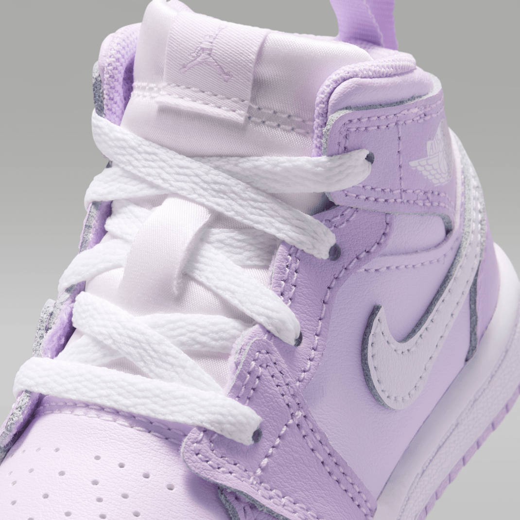 Violet Mist/Barely Grape/White