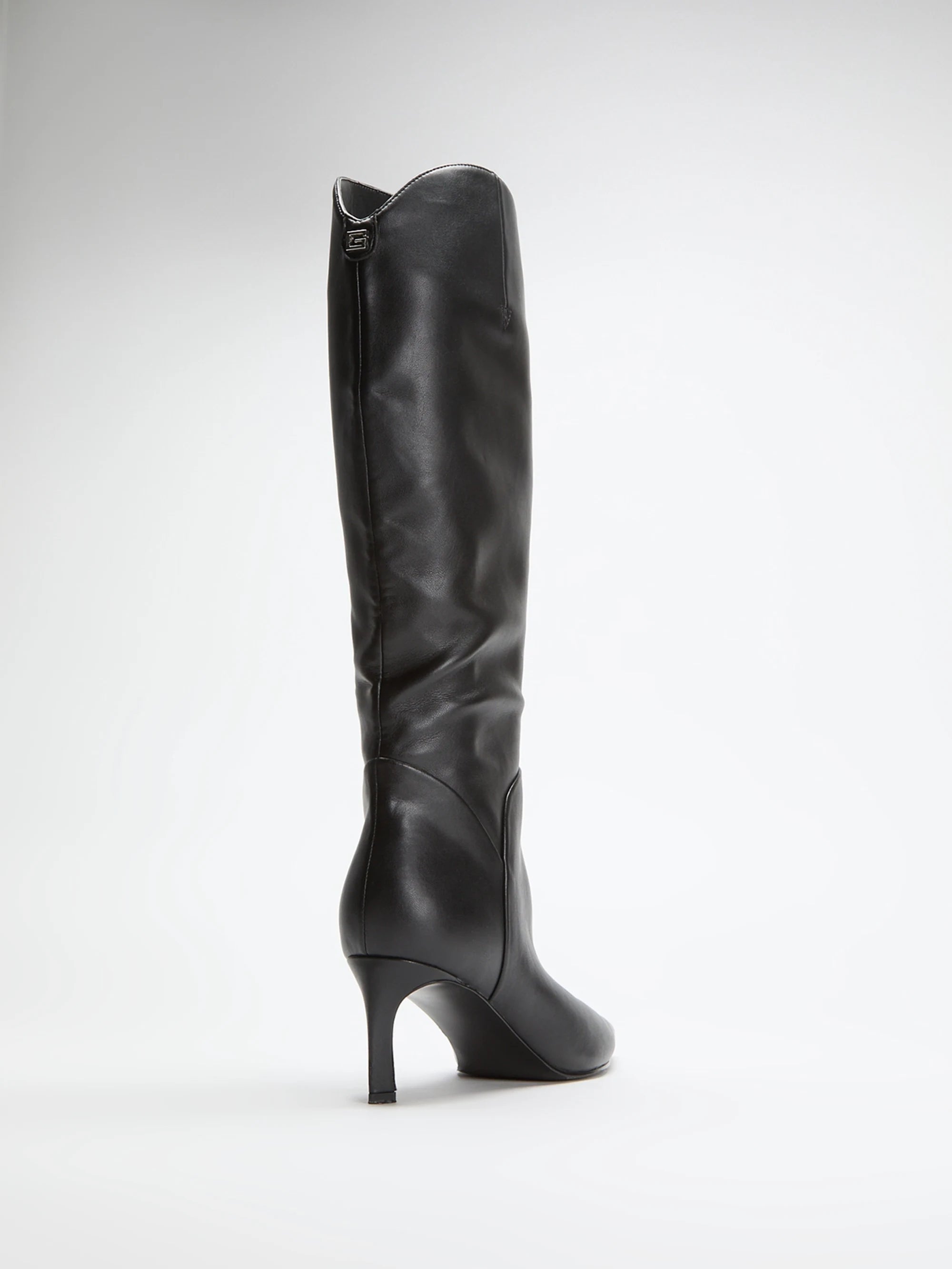 Black 002